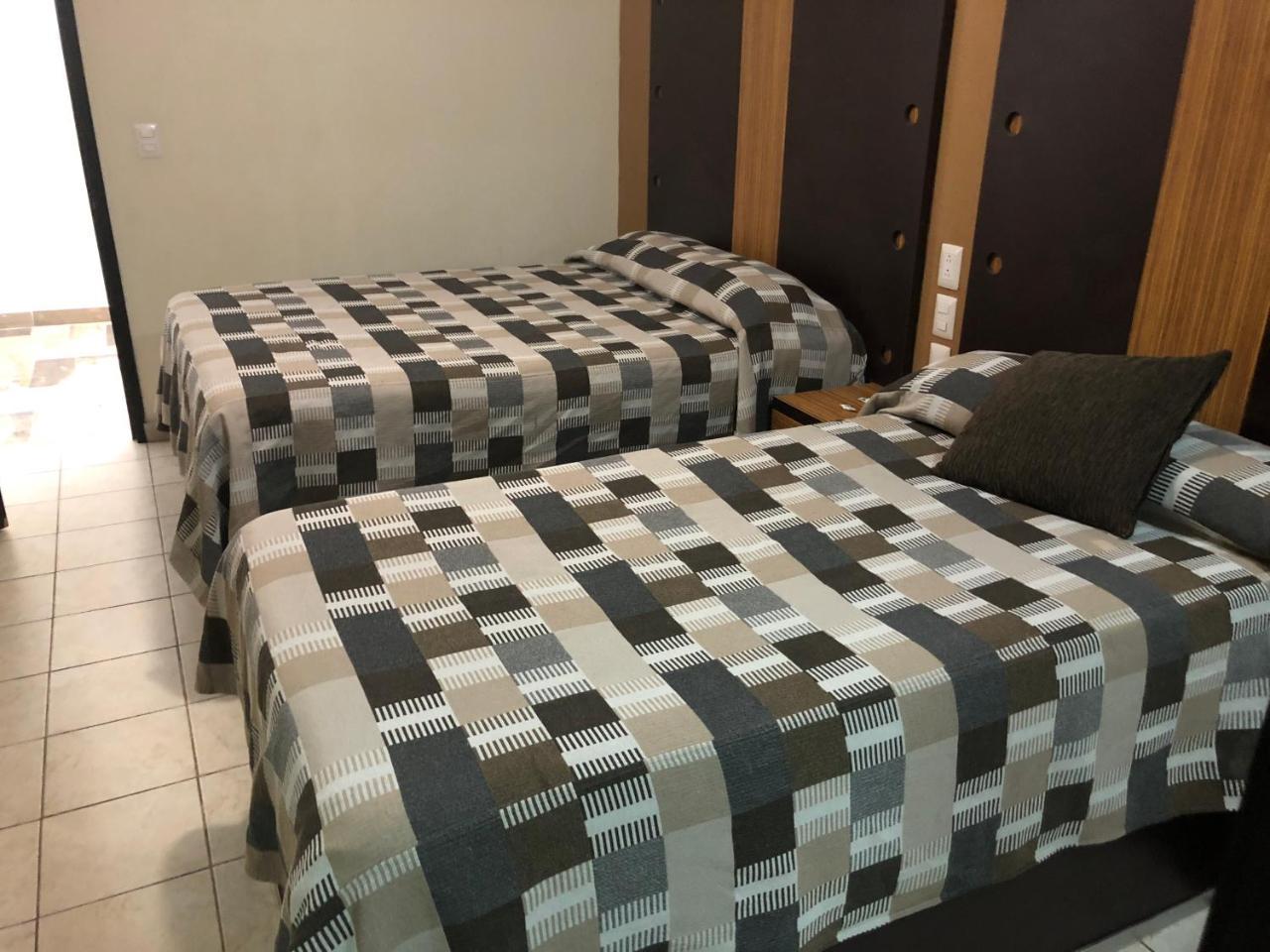 Hotel Del Carmen León Zewnętrze zdjęcie